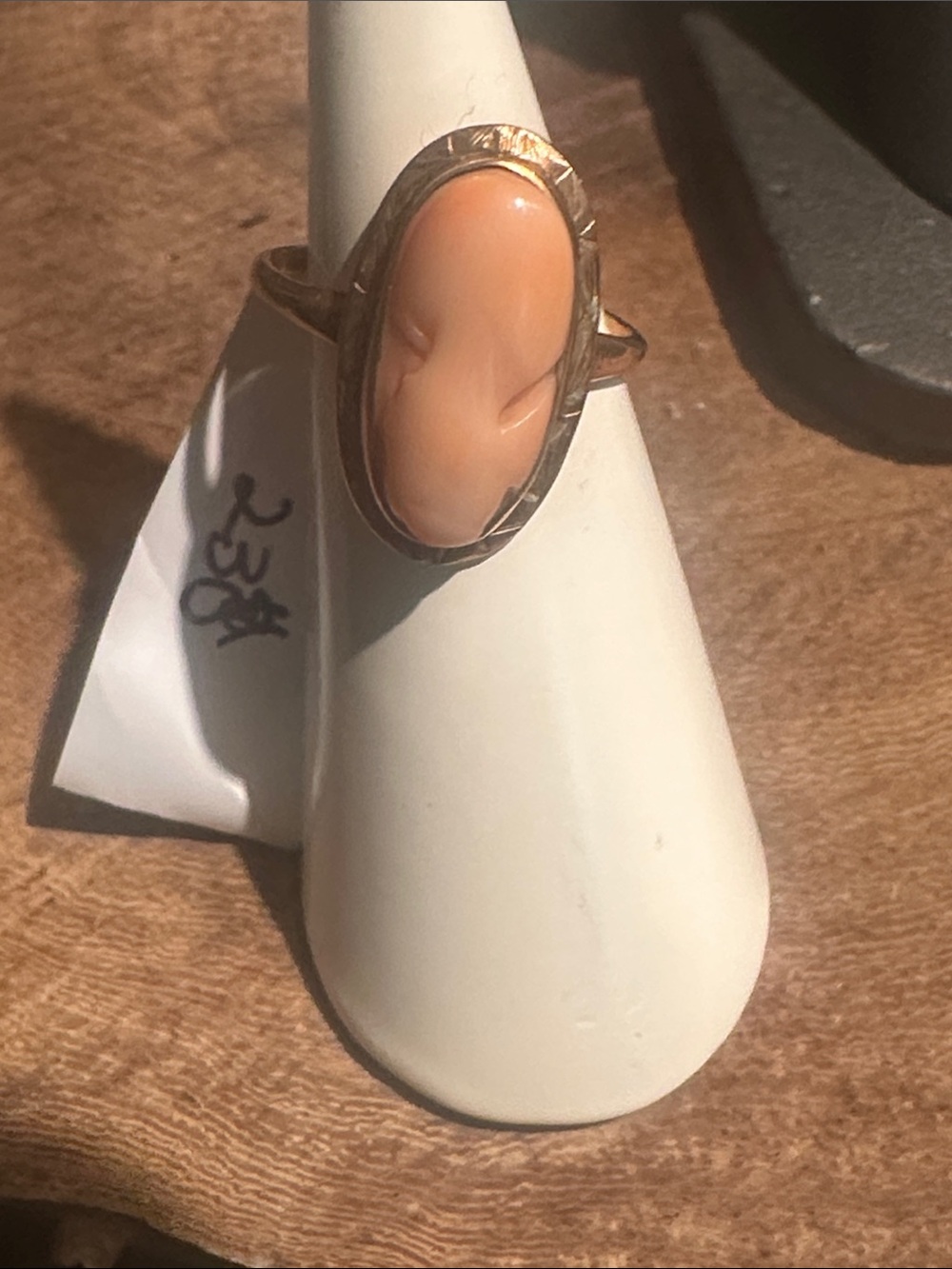 10 K gold ring extremely old size 5 1/2